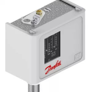 Danfoss  Pressure switch, KP35  060-113366 Regulation range [bar] Pe: -0.2 - 7.5, Differential [bar]: 0.7 - 4, Reset function: Auto, Pressure connection type: G, Pressure connection size: 1/4, Enclosure rating IP: IP30, Max. Working Pressure [bar]: 17